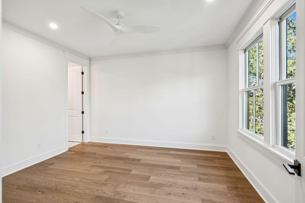 1574 Headquarters Plantation Drive Photo 66