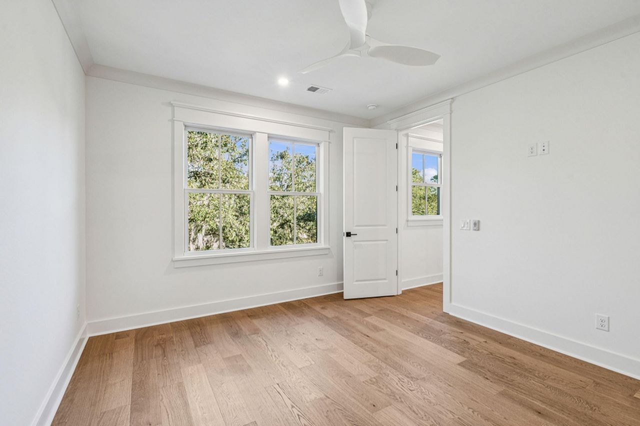 1574 Headquarters Plantation Drive Photo 68