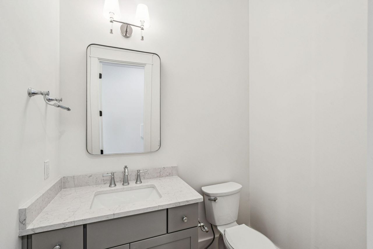 1574 Headquarters Plantation Drive Photo 79