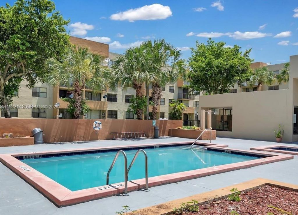 8002 SW 149th Ave , Unit B201, Miami, FL 33193 Photo