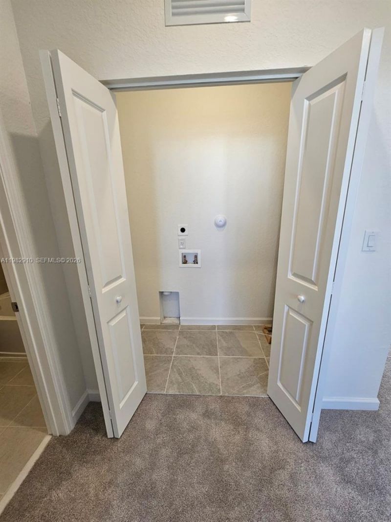 1148 SE 2nd St, Florida City, FL 33034 Photo