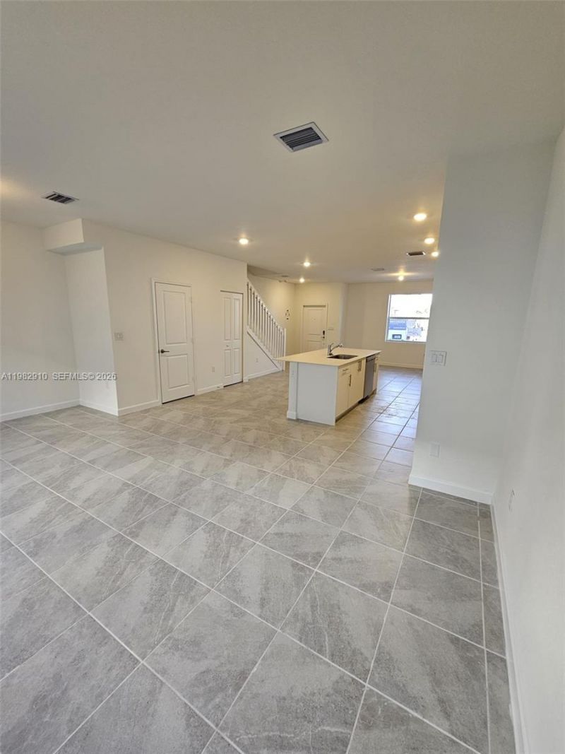 1148 SE 2nd St, Florida City, FL 33034 Photo