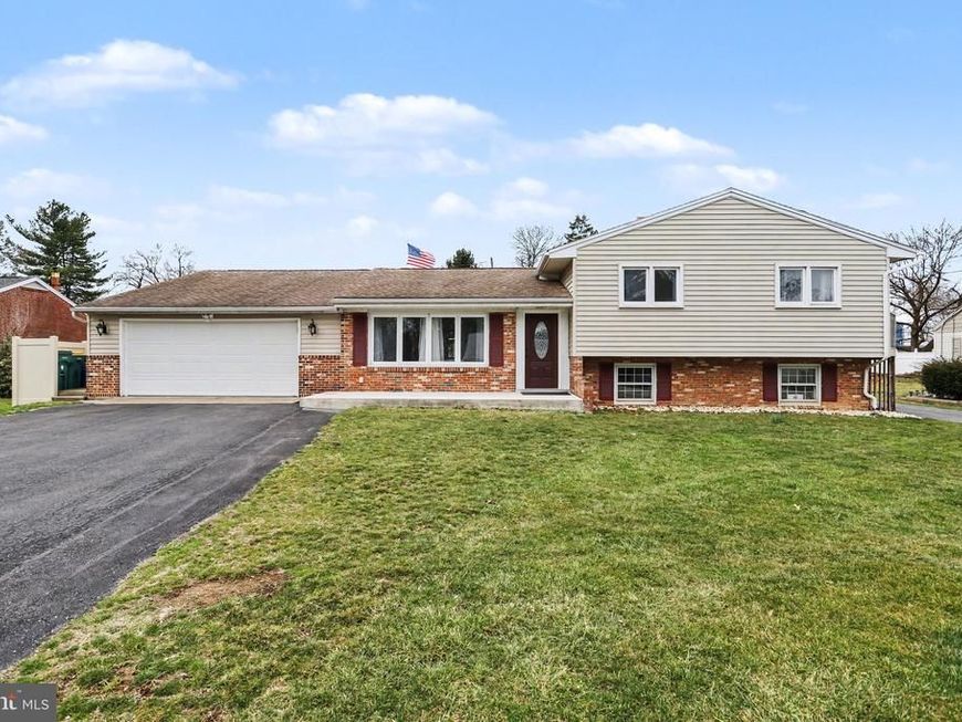 60 Conodoguinet Avenue, Camp Hill, PA 17011 Main Photo