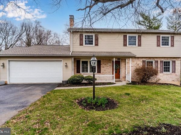 613 FAIRWAY DRIVE , CAMP HILL, PA 17011
