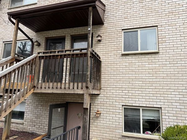 26 Cooper Road, Unit 811, Poughkeepsie, NY 12603