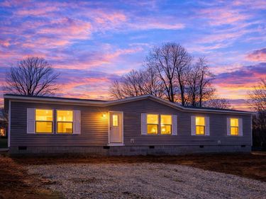 122 4th Street, Berry, KY 41003