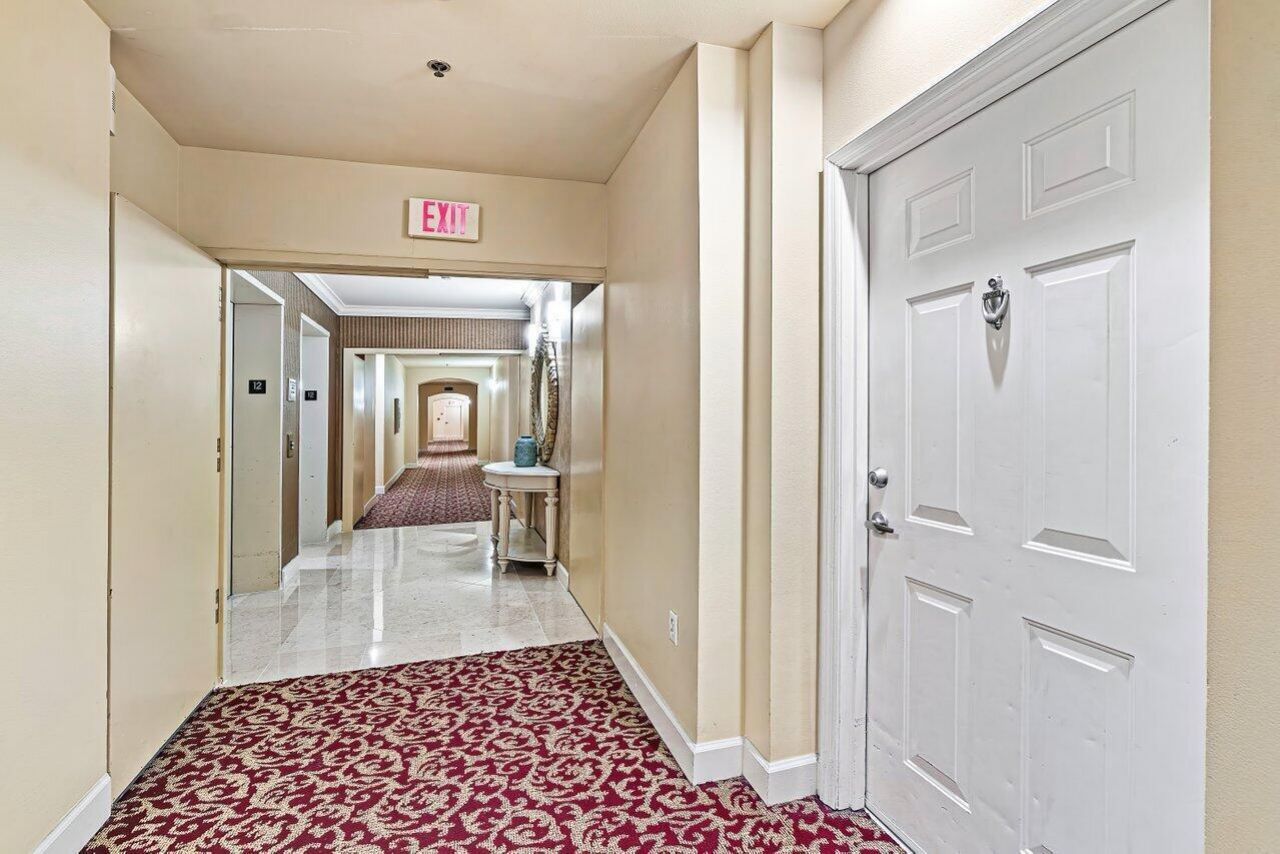 616 Clearwater Park Road, Unit 1206, West Palm Beach, FL 33401 Photo