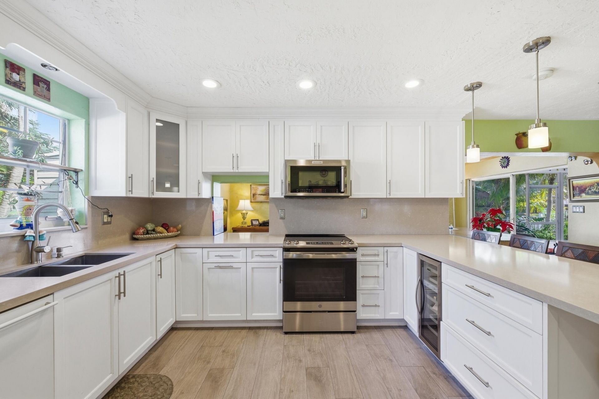 1811 NW 119th Avenue, Pembroke Pines, FL 33026 Photo