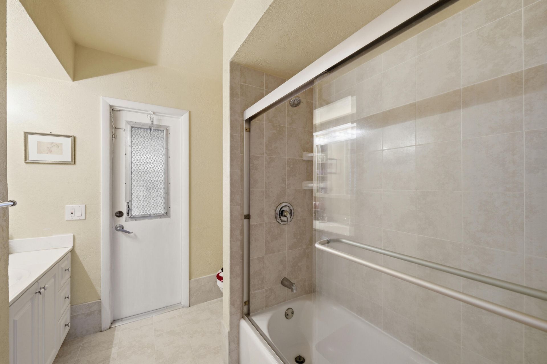 1811 NW 119th Avenue, Pembroke Pines, FL 33026 Photo