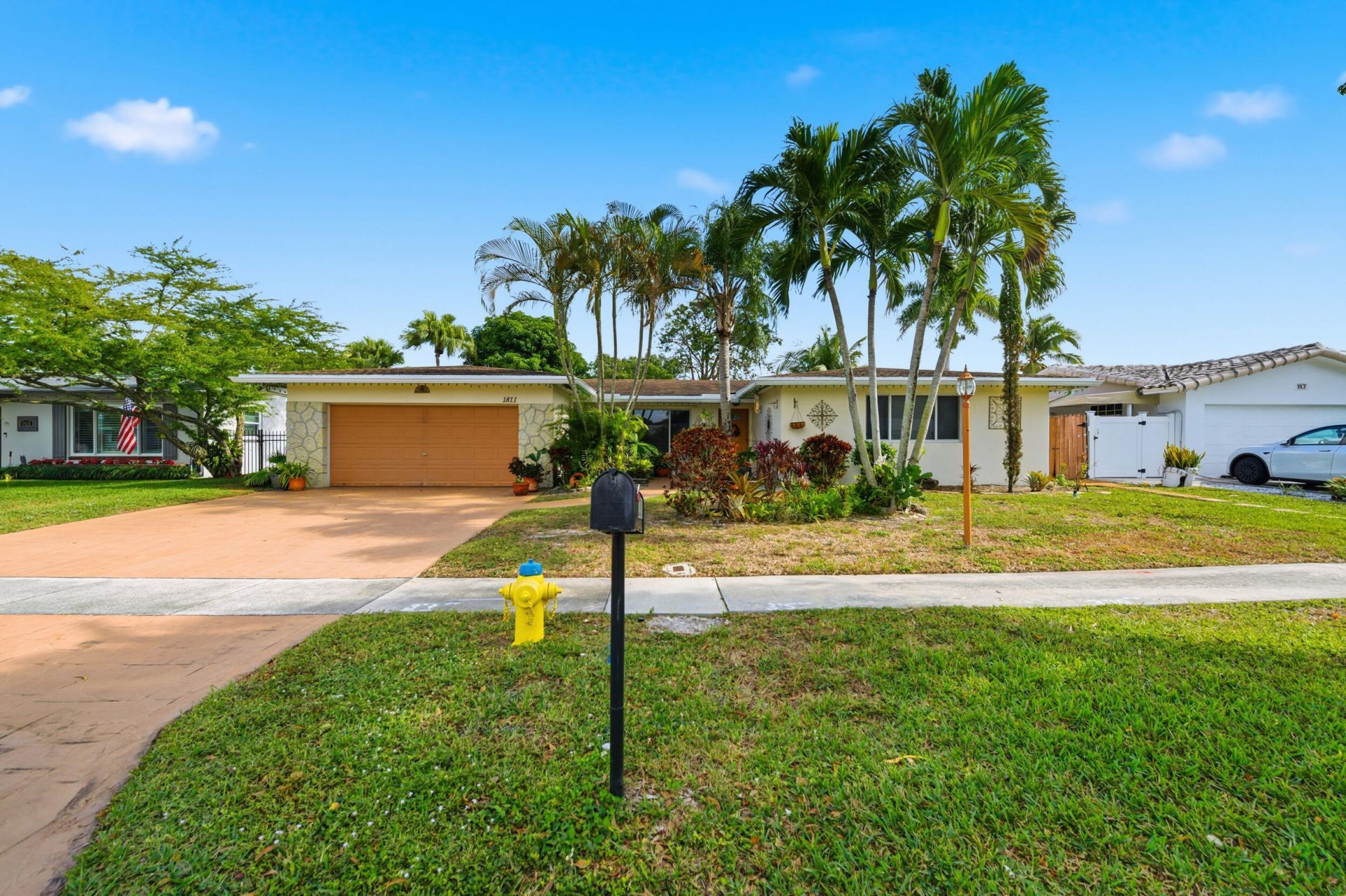 1811 NW 119th Avenue, Pembroke Pines, FL 33026 Photo