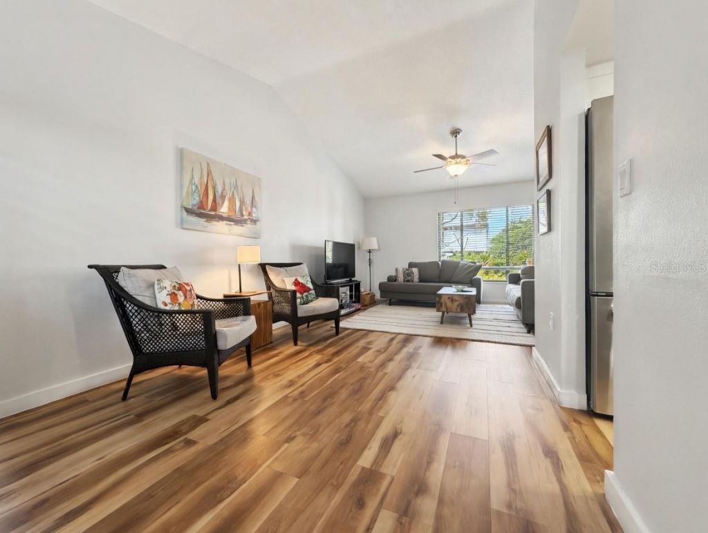 8425 Cypress Lake Circle, Sarasota, FL 34243 Photo