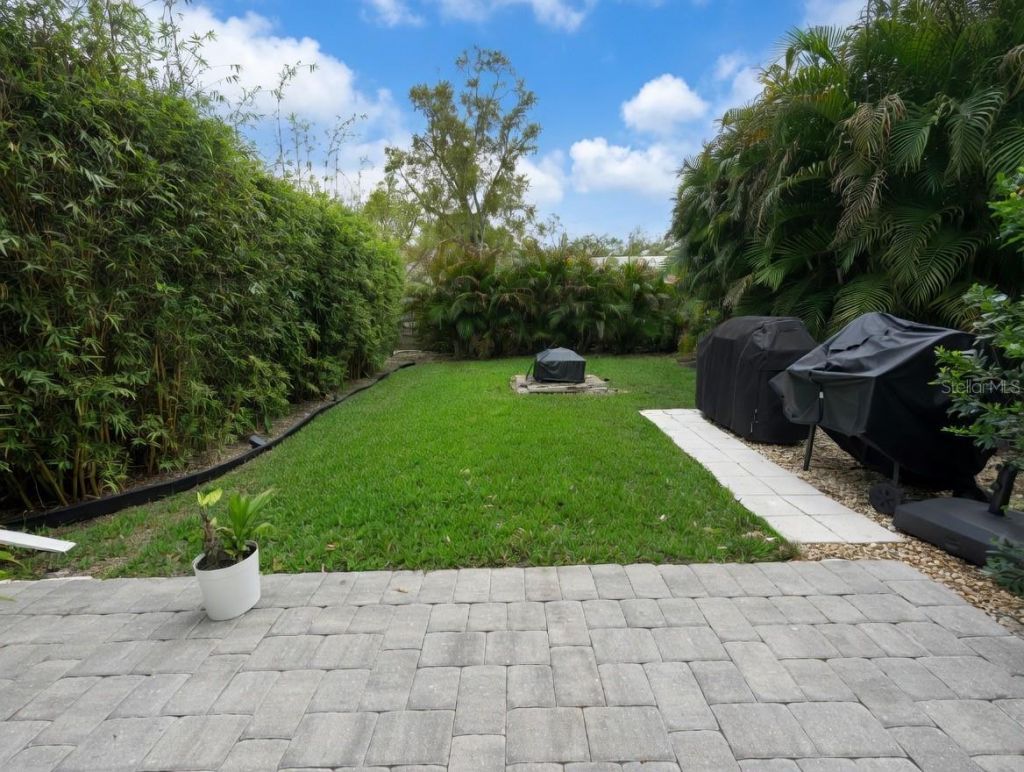 8425 Cypress Lake Circle, Sarasota, FL 34243 Photo