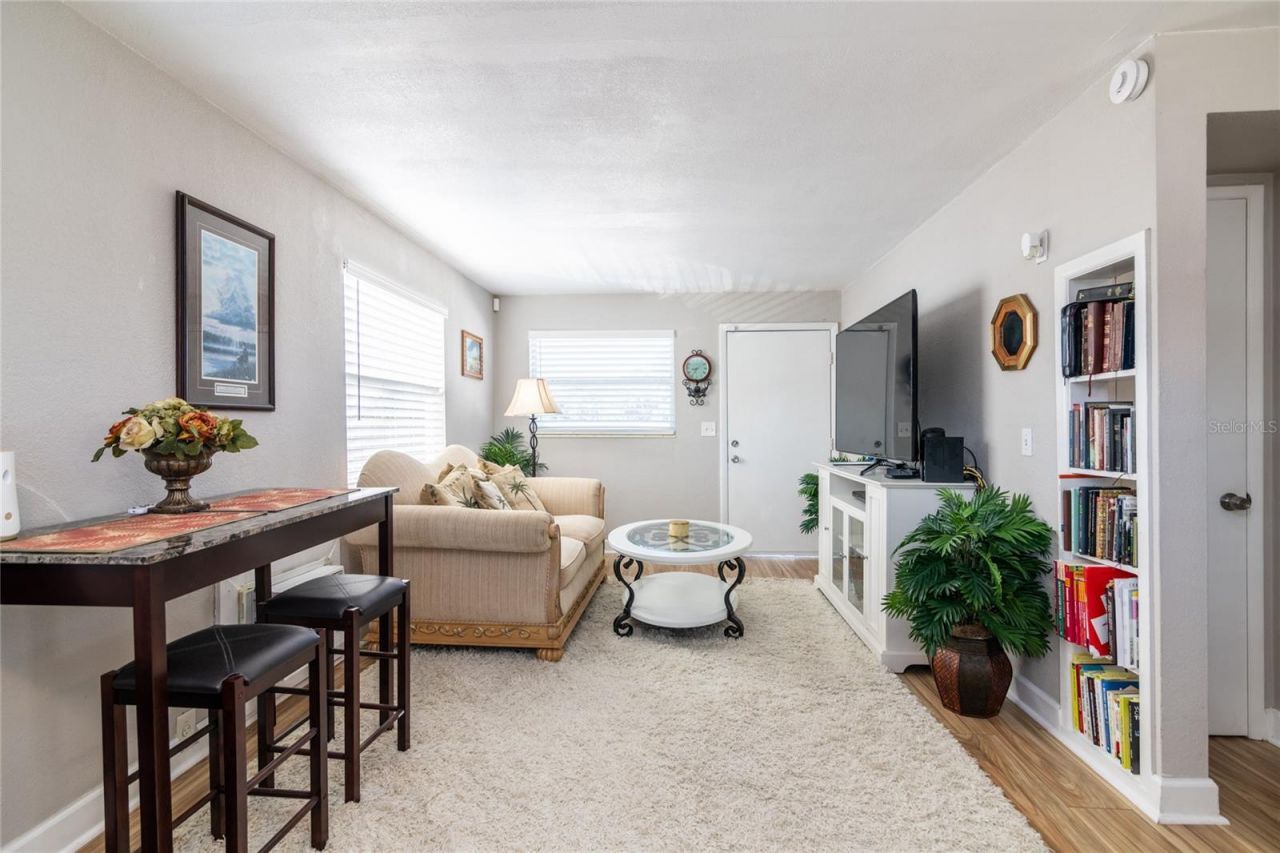 5434 9th Avenue N, Saint Petersburg, FL 33710 Photo