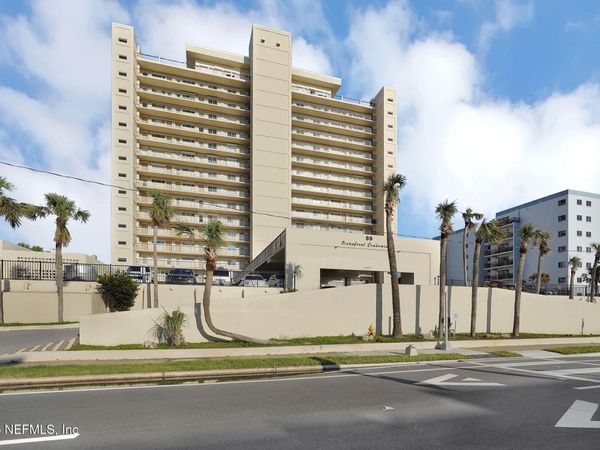 89 S ATLANTIC Avenue, Unit 204, Ormond Beach, FL 32176