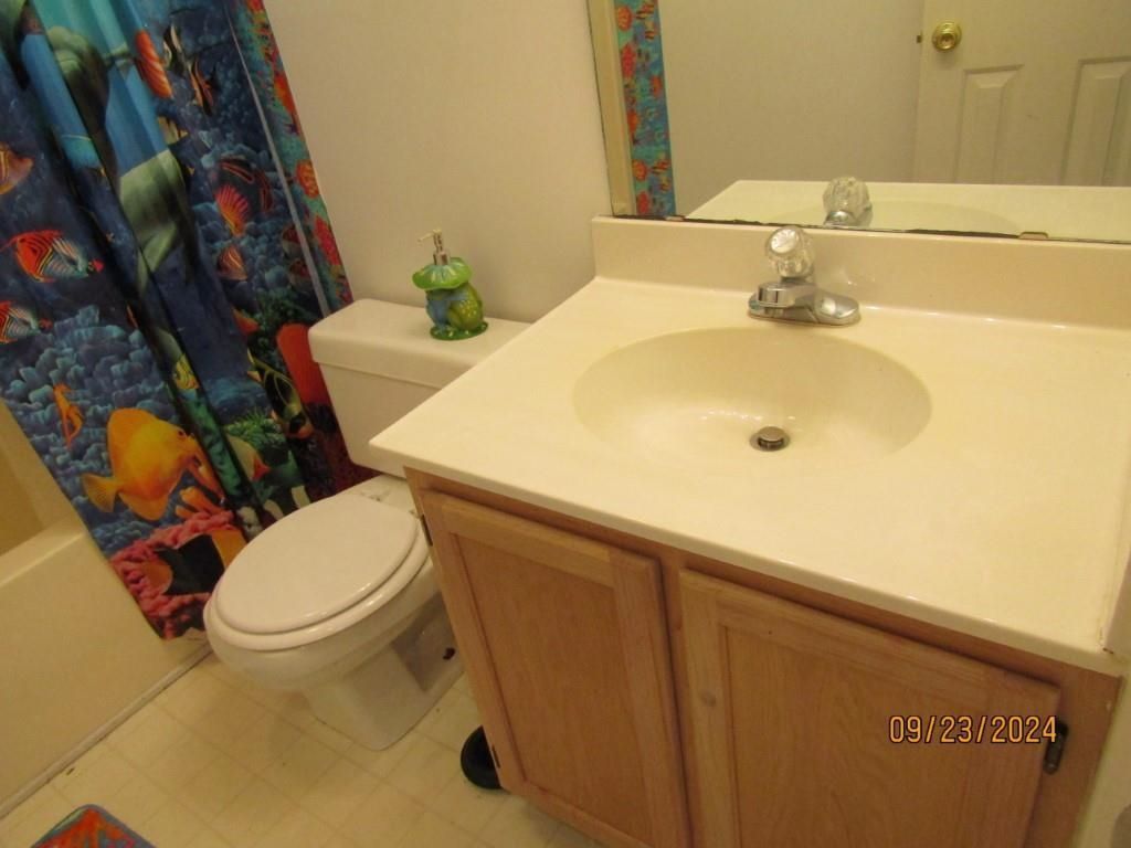 619 Tupelo Ln. Photo 11