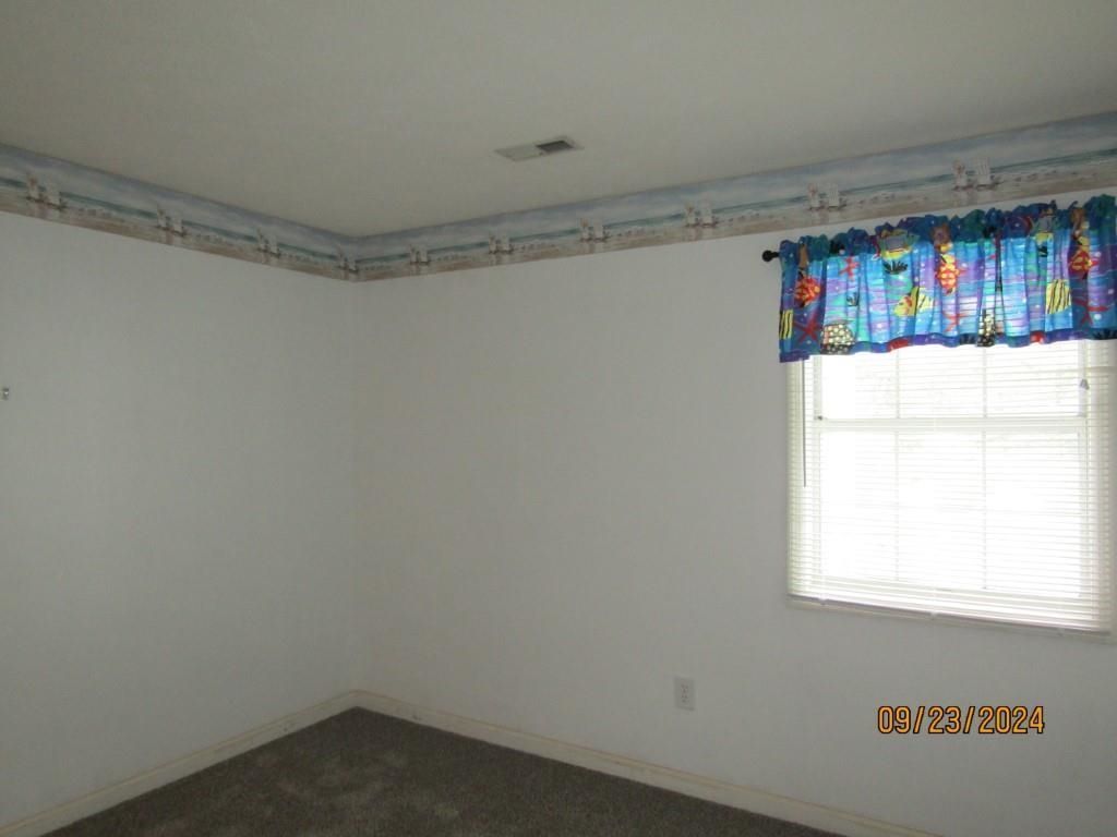 619 Tupelo Ln. Photo 6