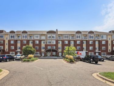 649 Old Highway 8 NW, Unit 238, New Brighton, MN 55112