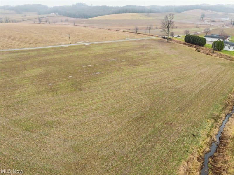 3967 Crooked Run Road NW, New Philadelphia, OH 44663 Photo 2