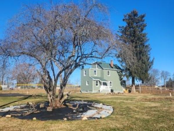 988 Bieher Aly, Phillipsburg, NJ 08865