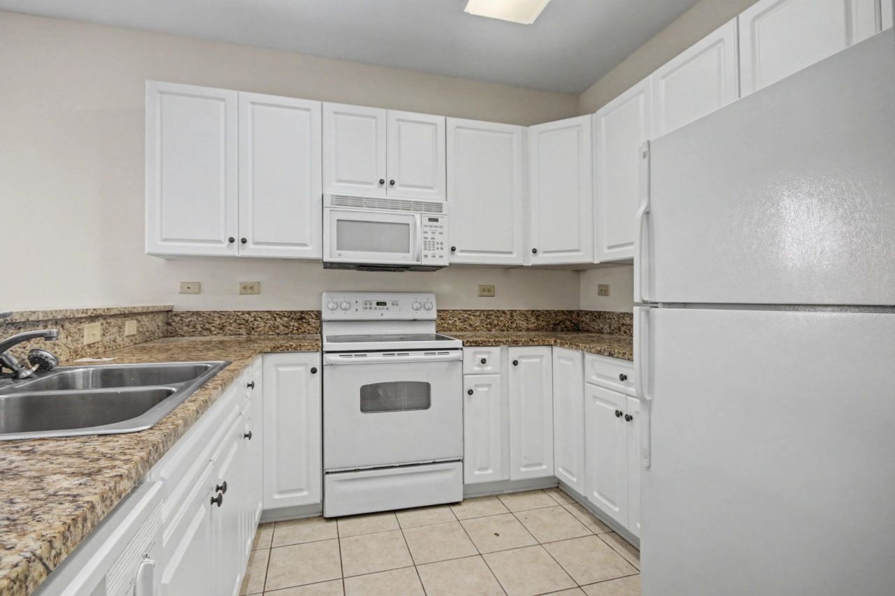 104 Cypress Point Ct.  Photo 12