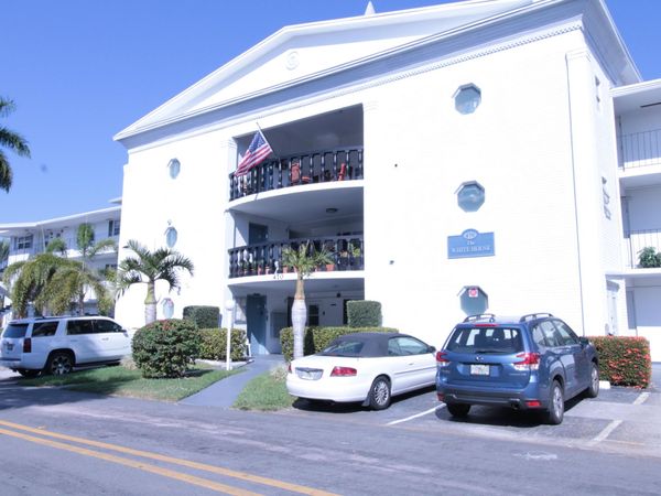 470 Paradise Isle Boulevard, Unit 302, Hallandale Beach, FL 33009