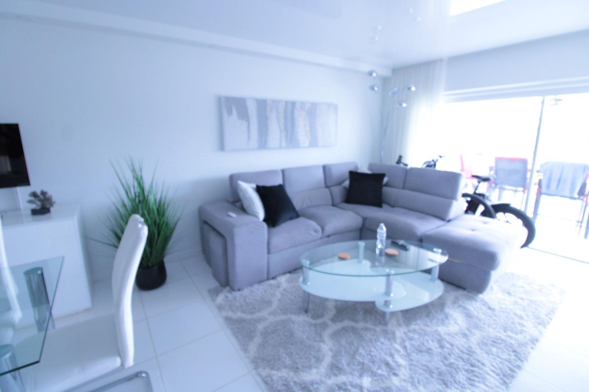 470 Paradise Isle Boulevard, Unit 302, Hallandale Beach, FL 33009 Photo