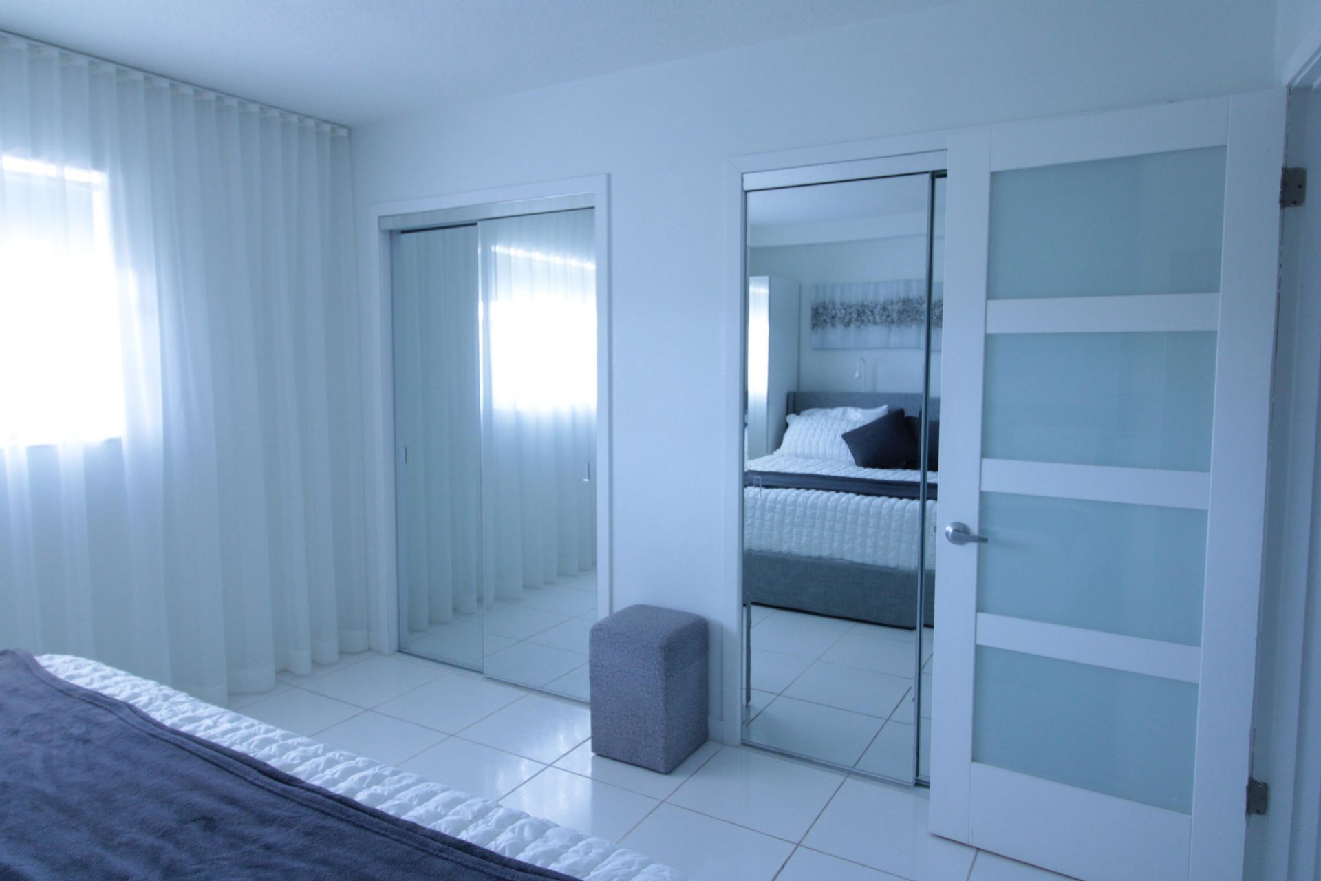 470 Paradise Isle Boulevard, Unit 302, Hallandale Beach, FL 33009 Photo