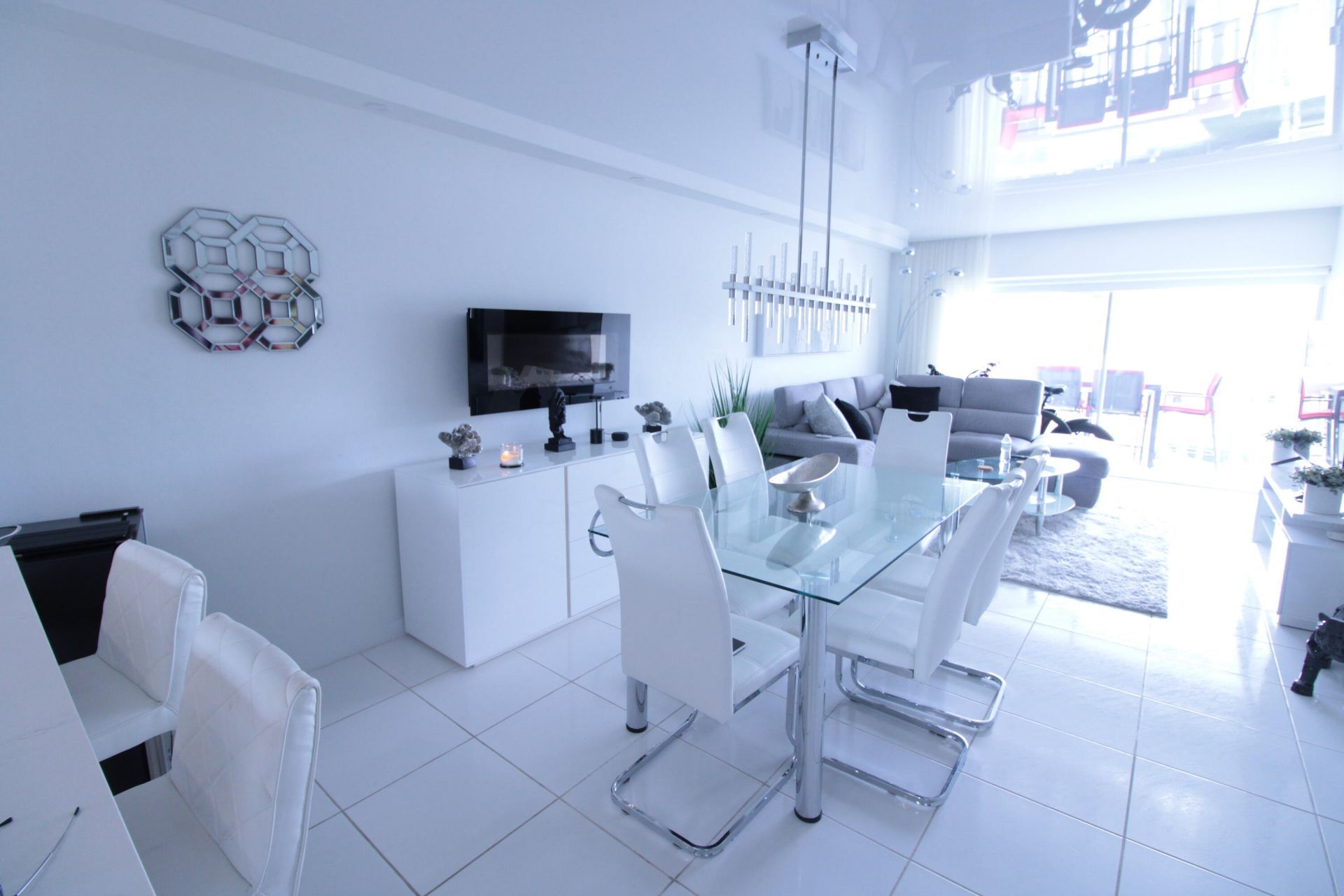 470 Paradise Isle Boulevard, Unit 302, Hallandale Beach, FL 33009 Photo