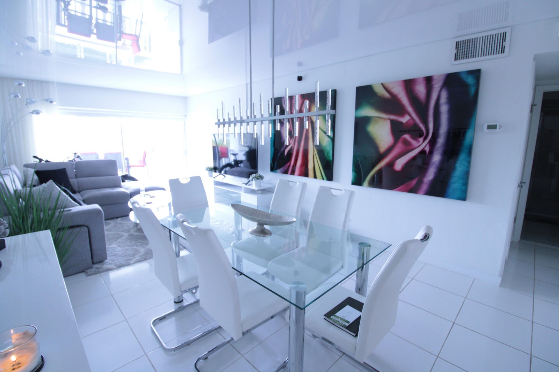 470 Paradise Isle Boulevard, Unit 302, Hallandale Beach, FL 33009 Photo