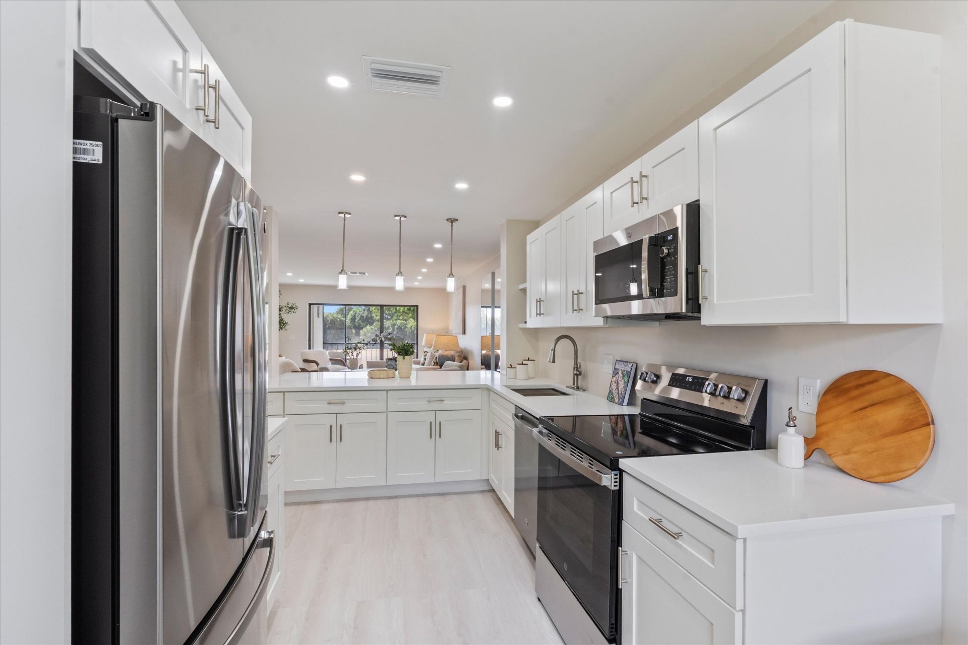 47 Stratford Lane W, Unit F, Boynton Beach, FL 33436 Photo