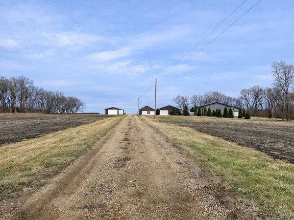 96 200th Avenue, Fulda, MN 56131