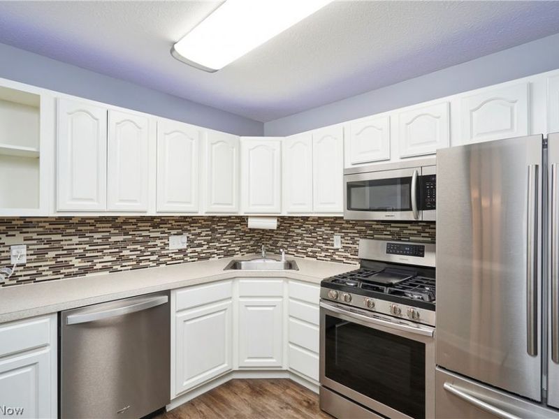 1329 Meadow Run, Copley, OH 44321 Photo 6