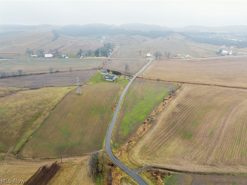 3967 Crooked Run Road NW, New Philadelphia, OH 44663 Photo 3