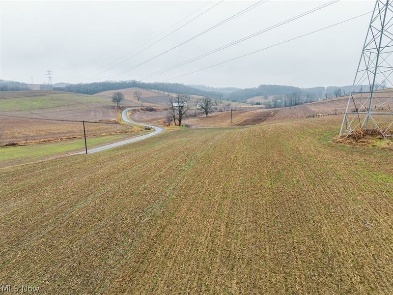 3967 Crooked Run Road NW, New Philadelphia, OH 44663 Photo 4