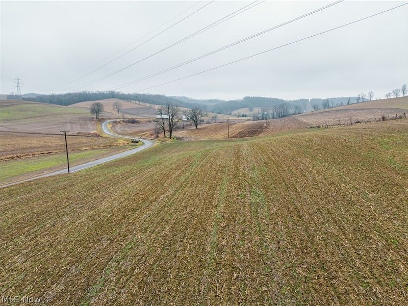 3967 Crooked Run Road NW, New Philadelphia, OH 44663 Photo 6