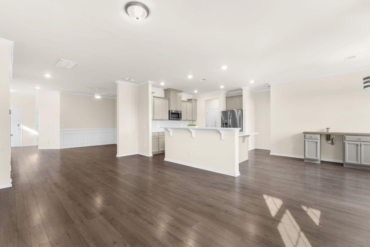 228 Firewheel Court Photo 13