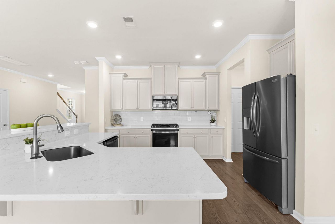 228 Firewheel Court Photo 15