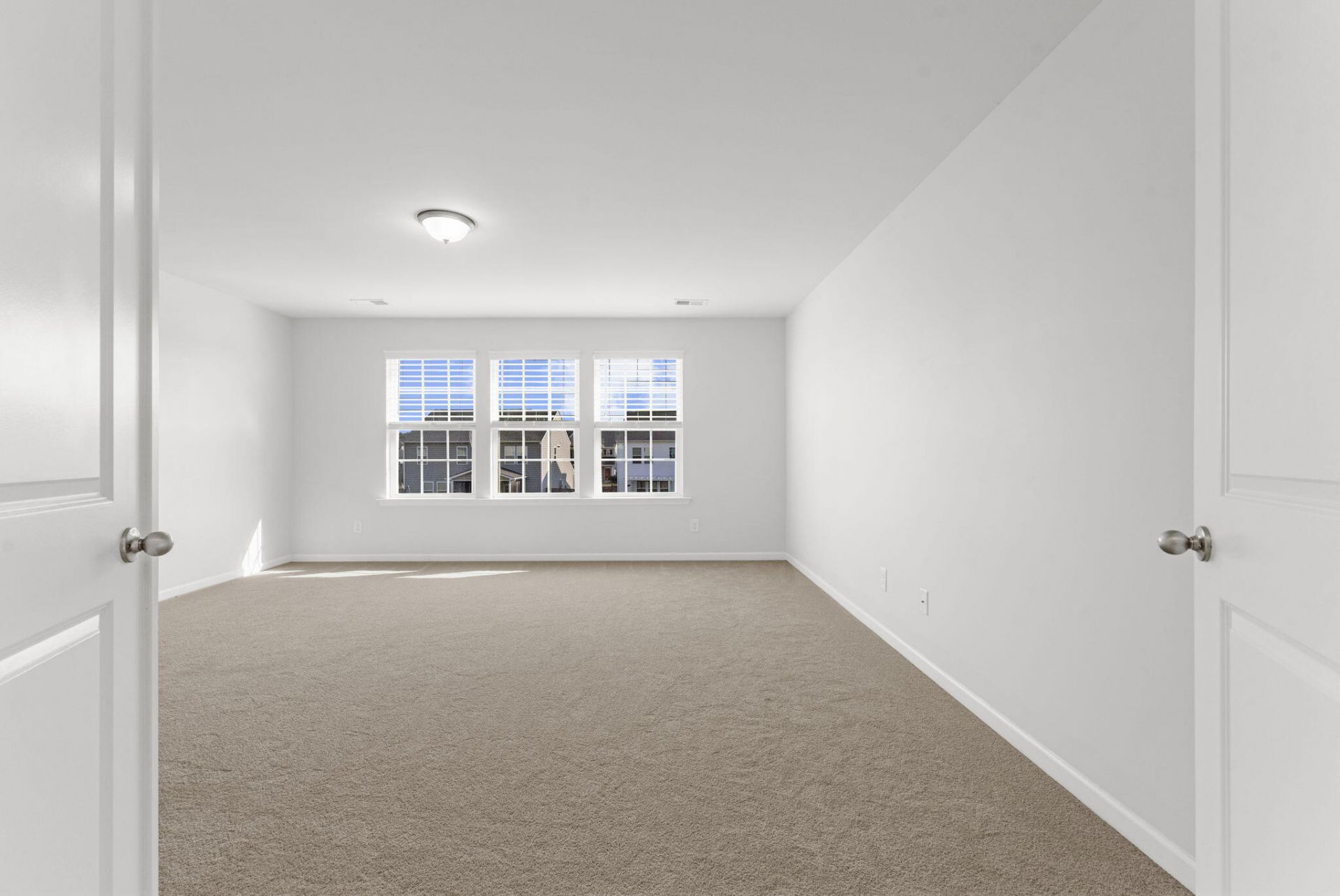 228 Firewheel Court Photo 26
