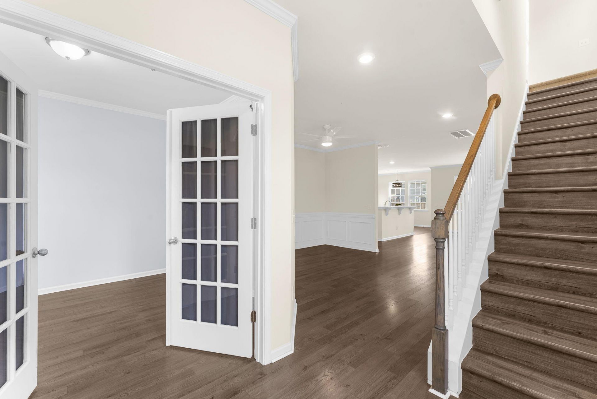 228 Firewheel Court Photo 4
