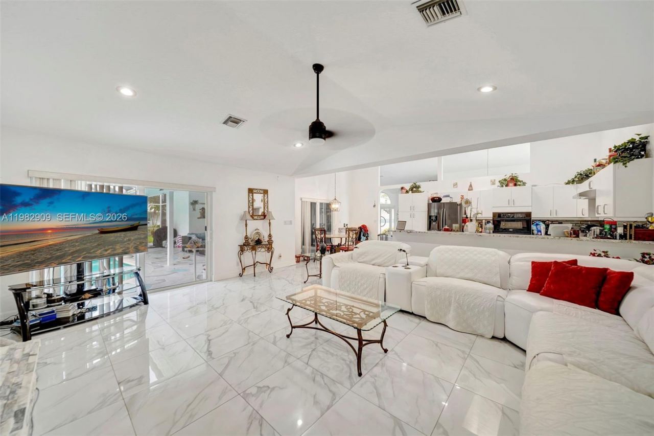 106 SW 85th Ter , Coral Springs, FL 33071 Photo