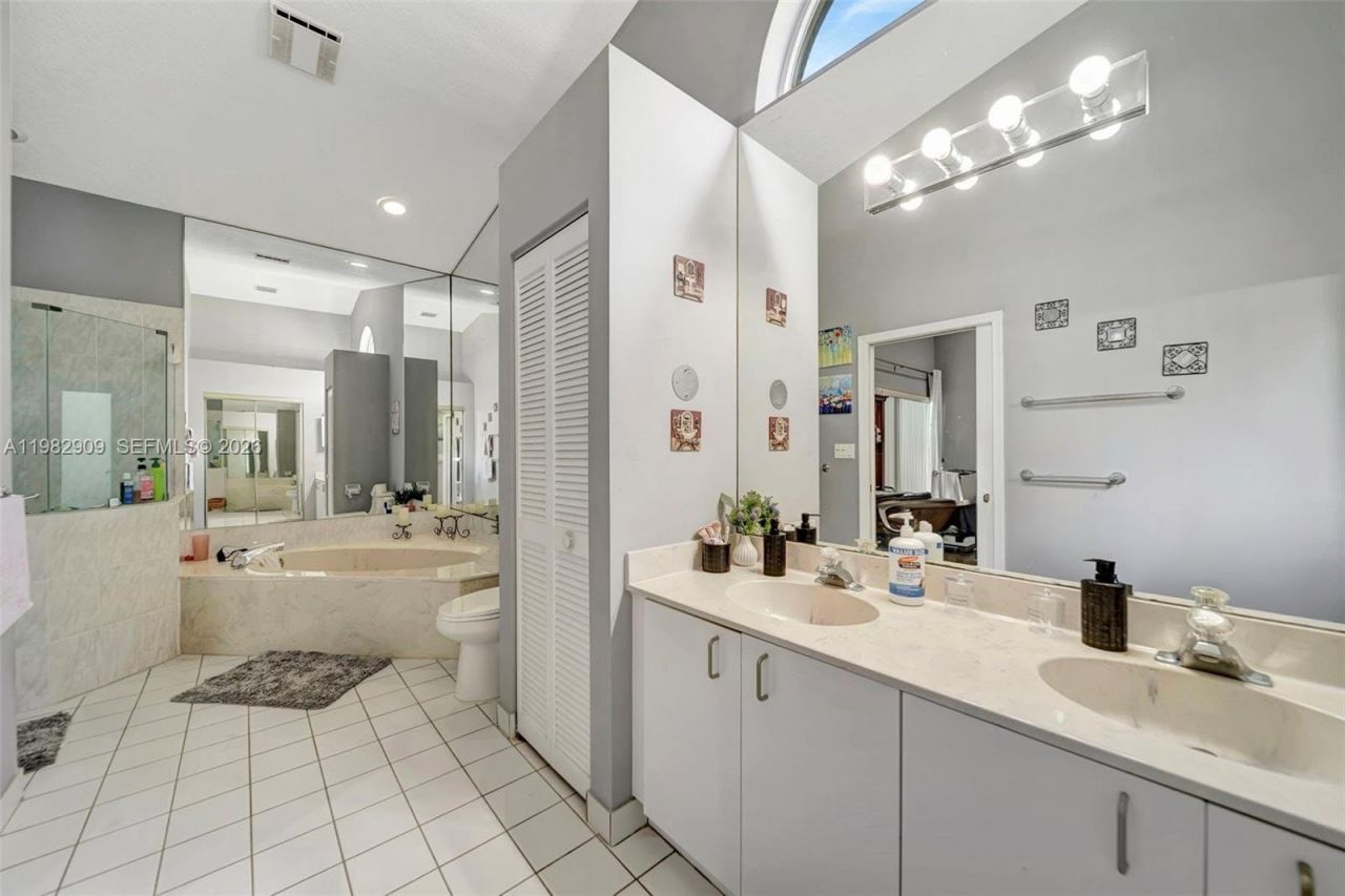 106 SW 85th Ter , Coral Springs, FL 33071 Photo