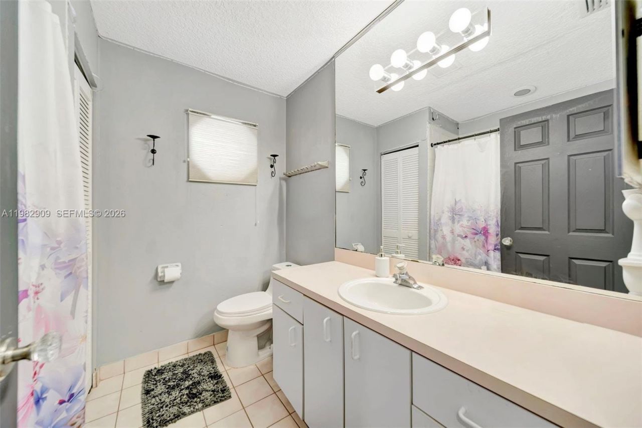 106 SW 85th Ter , Coral Springs, FL 33071 Photo