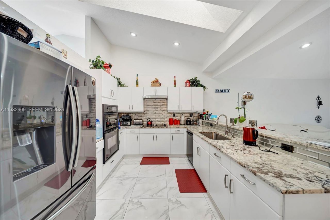 106 SW 85th Ter , Coral Springs, FL 33071 Photo