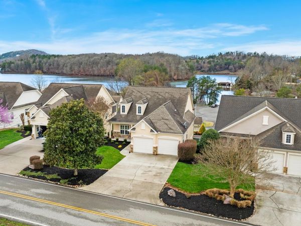 1069 Rarity Bay Pkwy, Vonore, TN 37885