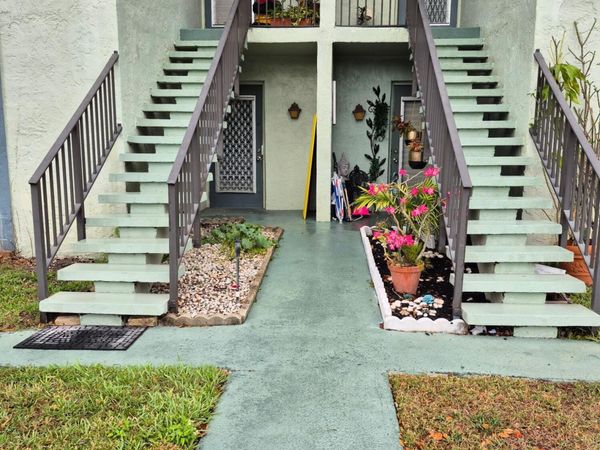 7321 NW 18th Street, Unit 105, Margate, FL 33063