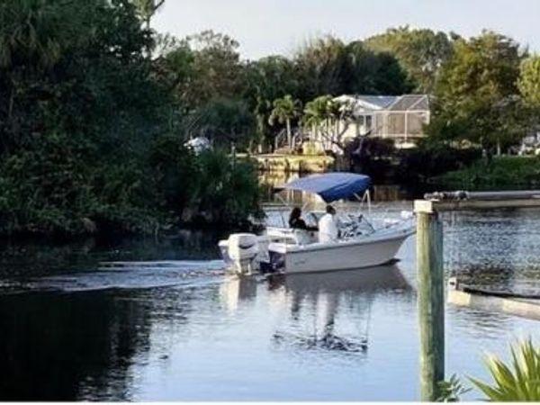 7918 SE Paradise Court, Stuart, FL 34997