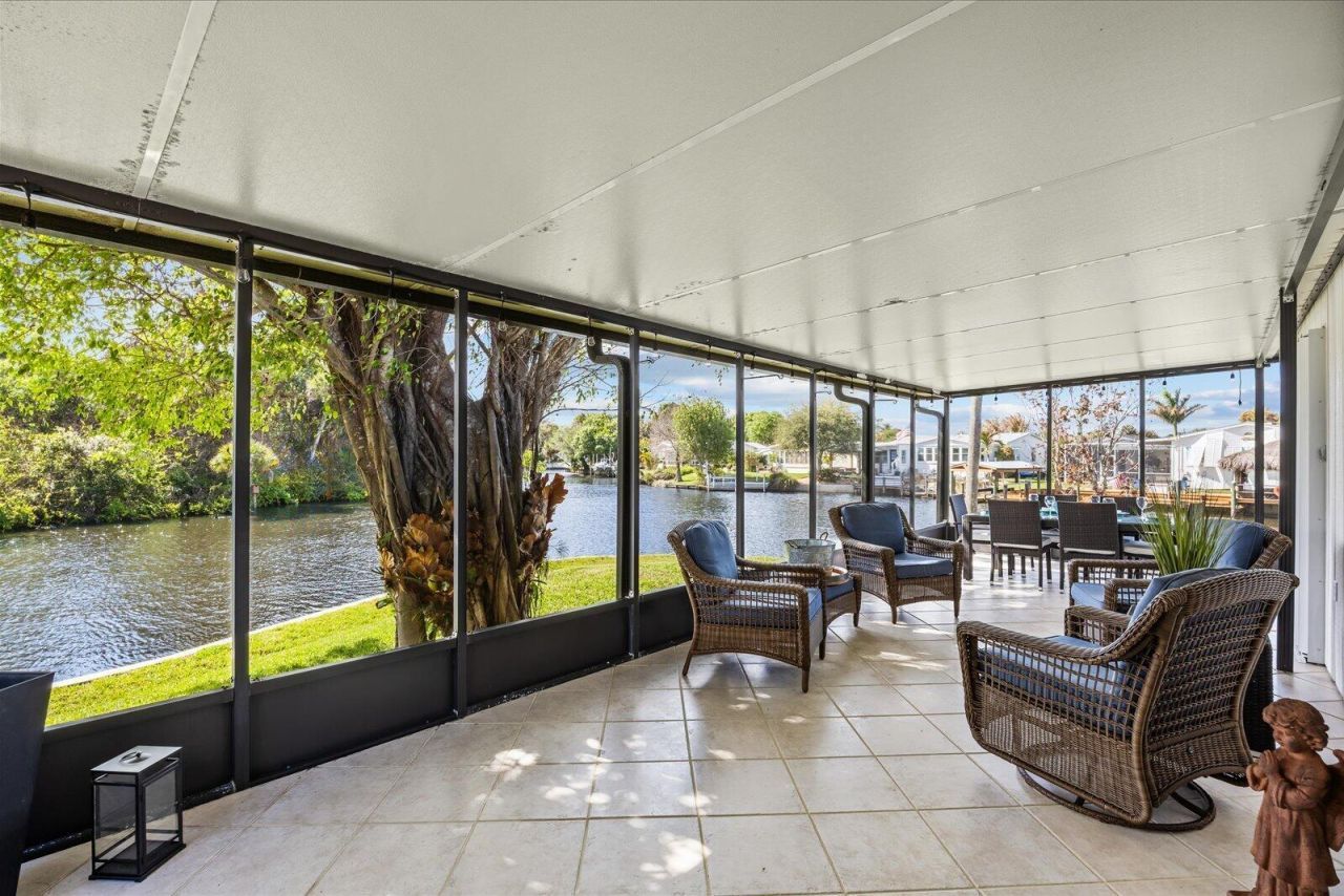 7918 SE Paradise Court, Stuart, FL 34997 Photo