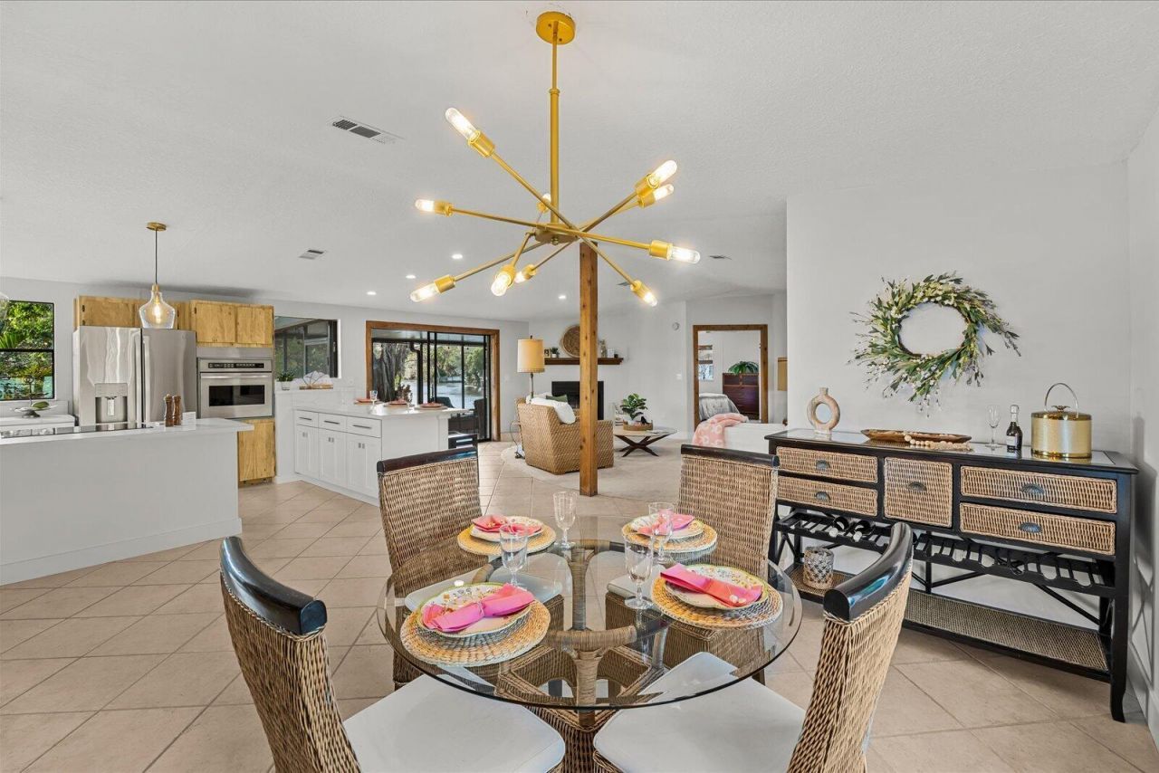 7918 SE Paradise Court, Stuart, FL 34997 Photo