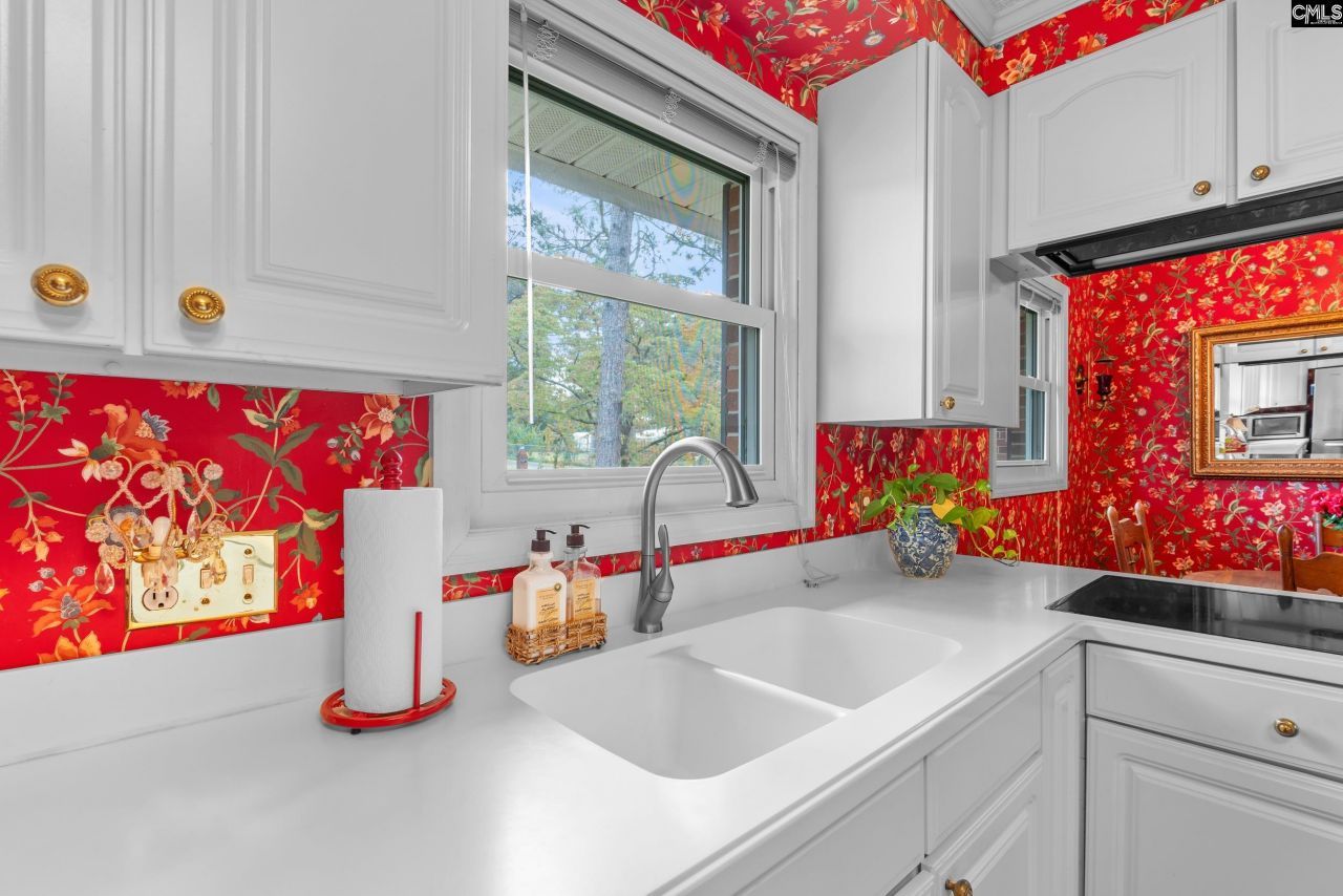 6801 Patricia Drive Photo 9