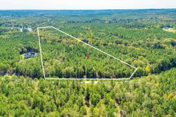 290 Retreat Way photo 4